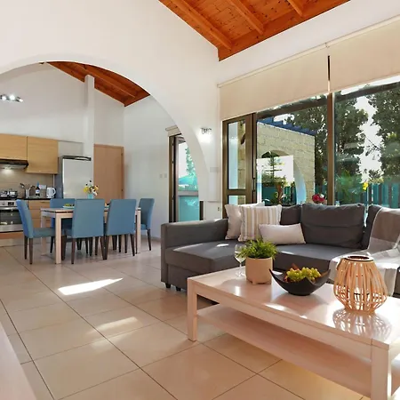 Anthia - 2bed With Large Pool Ferienhaus Agia Napa