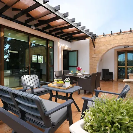 Ferienhaus Anthia - 2bed With Large Pool *