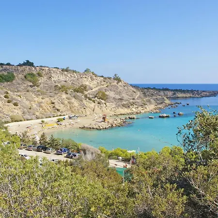 Anthia - 2bed With Large Pool
