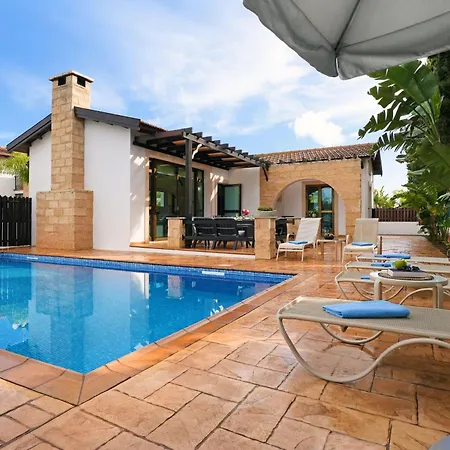 Anthia - 2bed With Large Pool Ferienhaus